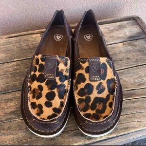 Ariat cruisers size 7.5 women